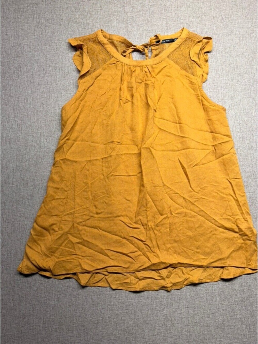 Doe & Rae Womens L Mustard Yellow Boho Tunic Top Mesh Flutter Sleeve Tie Back